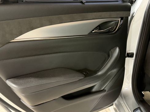 Used 2016 Cadillac CTS V w/ Luxury Package RWD image 44