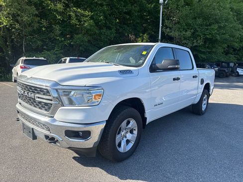 Used 2023 RAM 1500 Big Horn AWD/4WD image 3