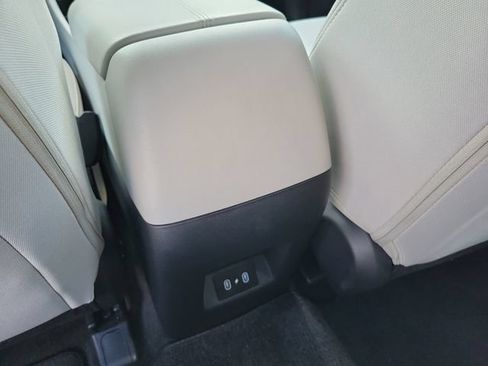 Used 2025 Hyundai Tucson SE FWD image 10