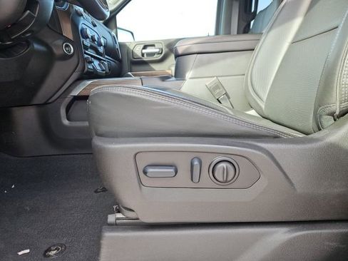 Used 2022 Chevrolet Silverado 1500 High Country image 30