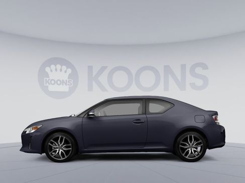 Used 2014 Scion tC FWD image 2