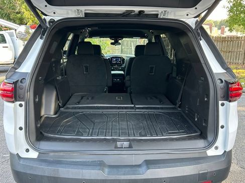Used 2022 Chevrolet Traverse LT w/ LPO, Floor Liner Package AWD/4WD image 29