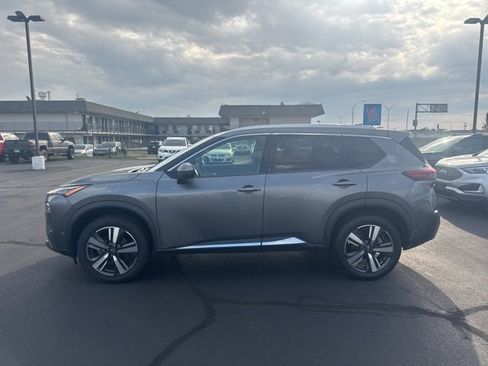 Used 2023 Nissan Rogue SL w/ SL Premium Package image 8