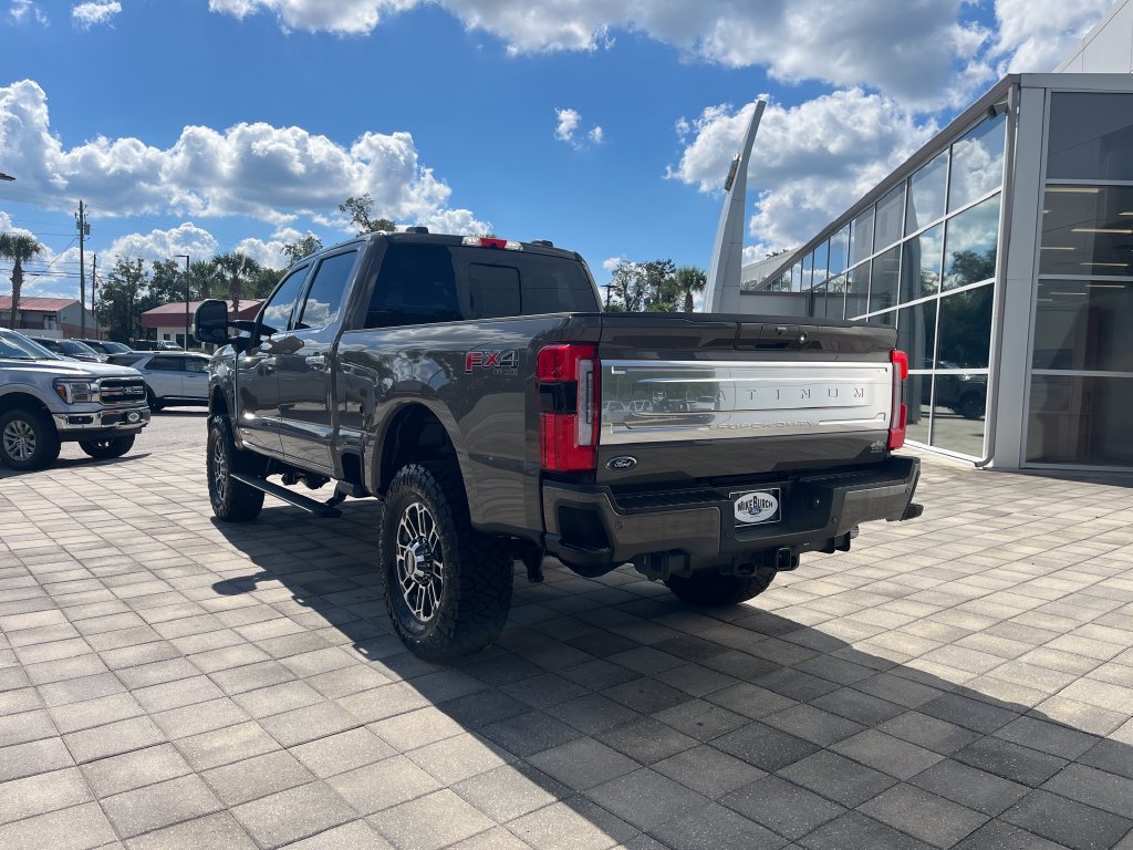 Used 2026 Ford F350 Platinum w/ Platinum Plus Package AWD/4WD image 4