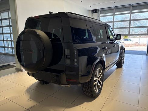 New 2026 Land Rover Defender 110 X-Dynamic SE AWD/4WD image 5