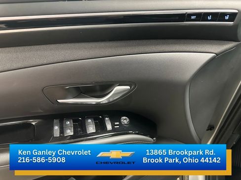 Used 2023 Hyundai Tucson Limited w/ Winter Package image 8