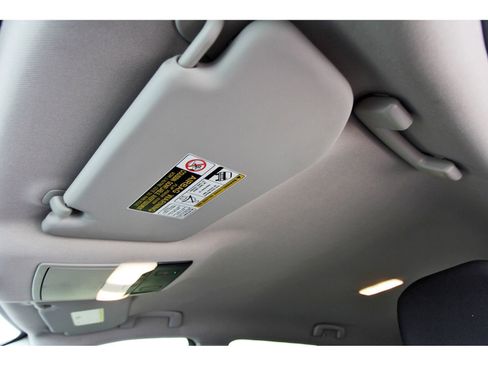 Used 2024 Nissan Rogue SV FWD image 29