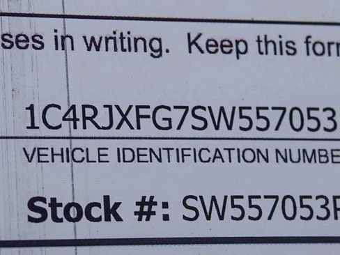 Certified 2025 Jeep Wrangler Unlimited Rubicon image 28