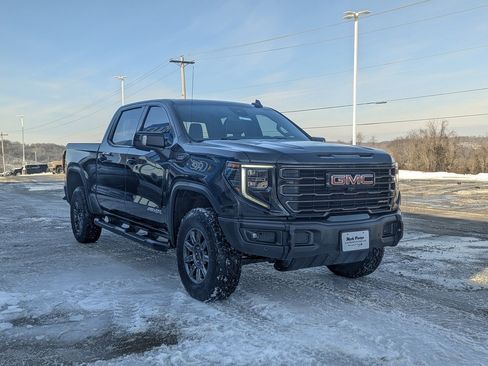 Used 2024 GMC Sierra 1500 AT4X image 5