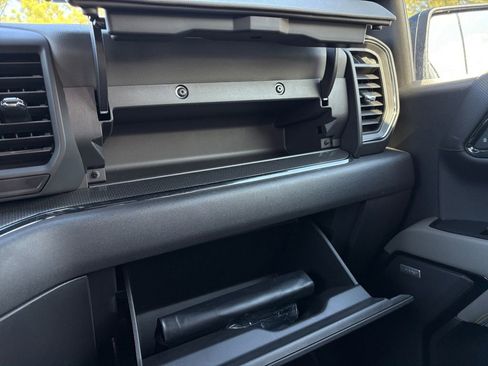 Used 2025 Chevrolet Silverado 1500 ZR2 w/ Technology Package image 8