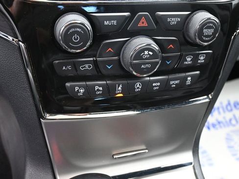 Used 2021 Jeep Grand Cherokee High Altitude AWD/4WD image 35