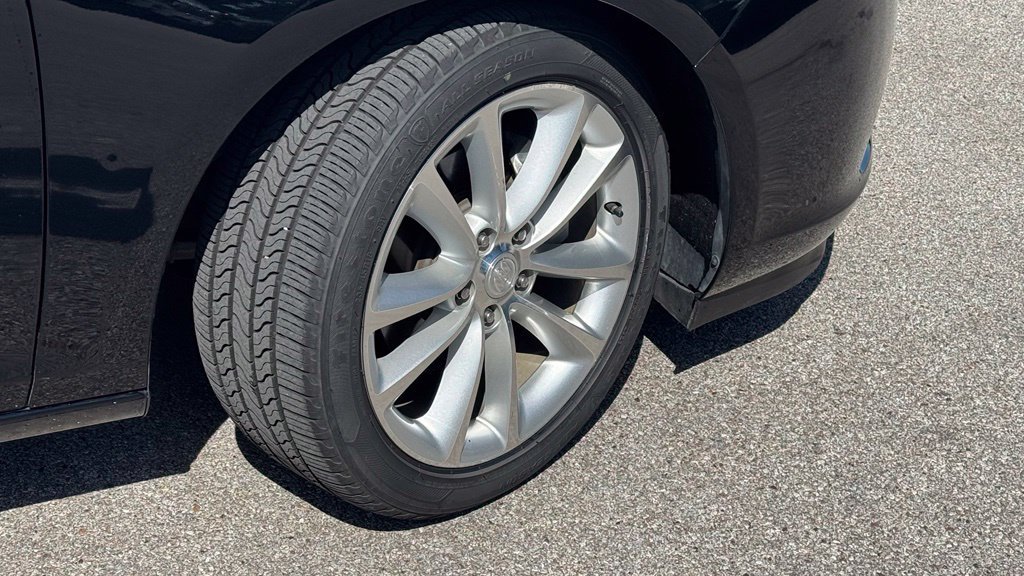 Used 2012 Buick Verano FWD image 4
