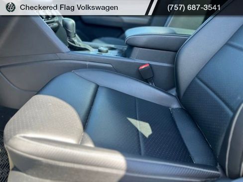 Used 2023 Volkswagen Atlas Cross Sport SE AWD/4WD image 26