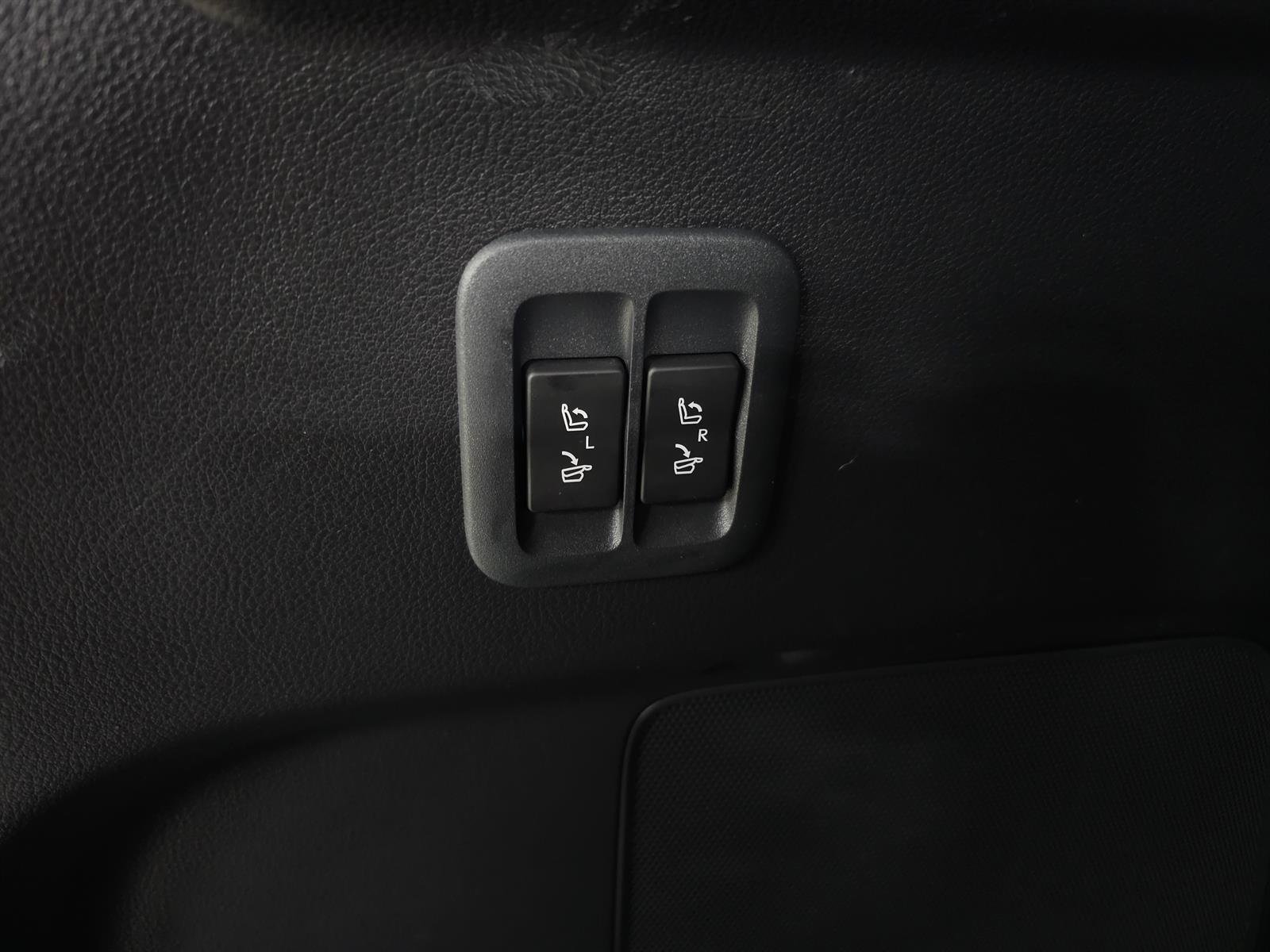 Used 2024 Lexus TX 500h AWD w/ Technology Package image 9