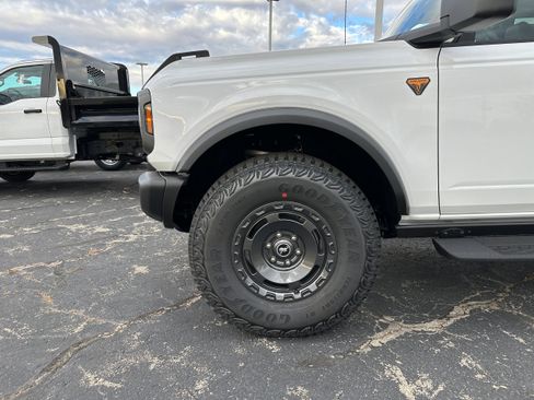 New 2025 Ford Bronco Badlands w/ Sasquatch Package AWD/4WD image 30