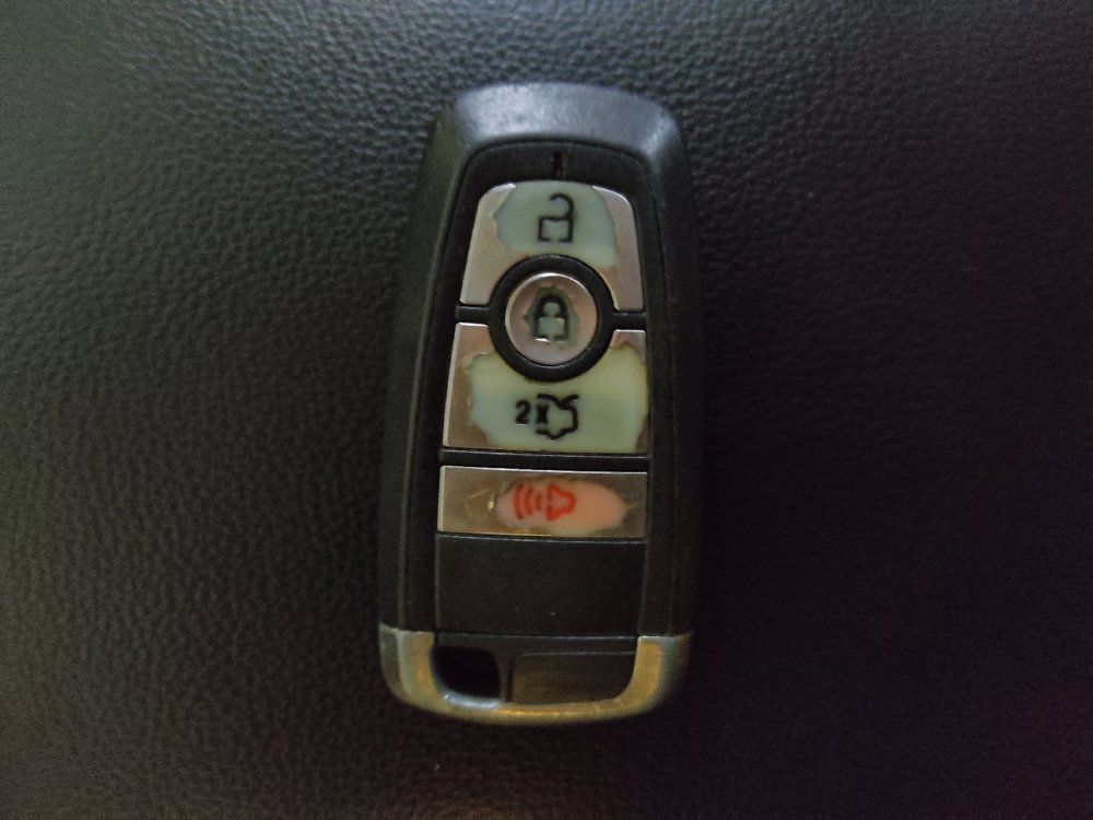 Used 2020 Ford Fusion SE w/ Equipment Group 151A FWD image 32