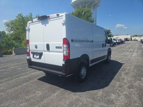 Used 2025 RAM ProMaster 2500 w/ Convenience Group FWD image 12