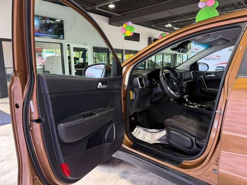 Used 2021 Kia Sportage LX FWD image 24