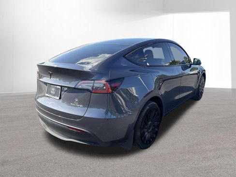 Used 2021 Tesla Model Y Long Range AWD/4WD image 8