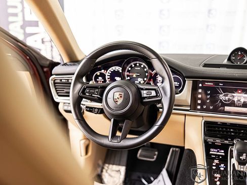 Used 2023 Porsche Panamera 4S AWD/4WD image 39