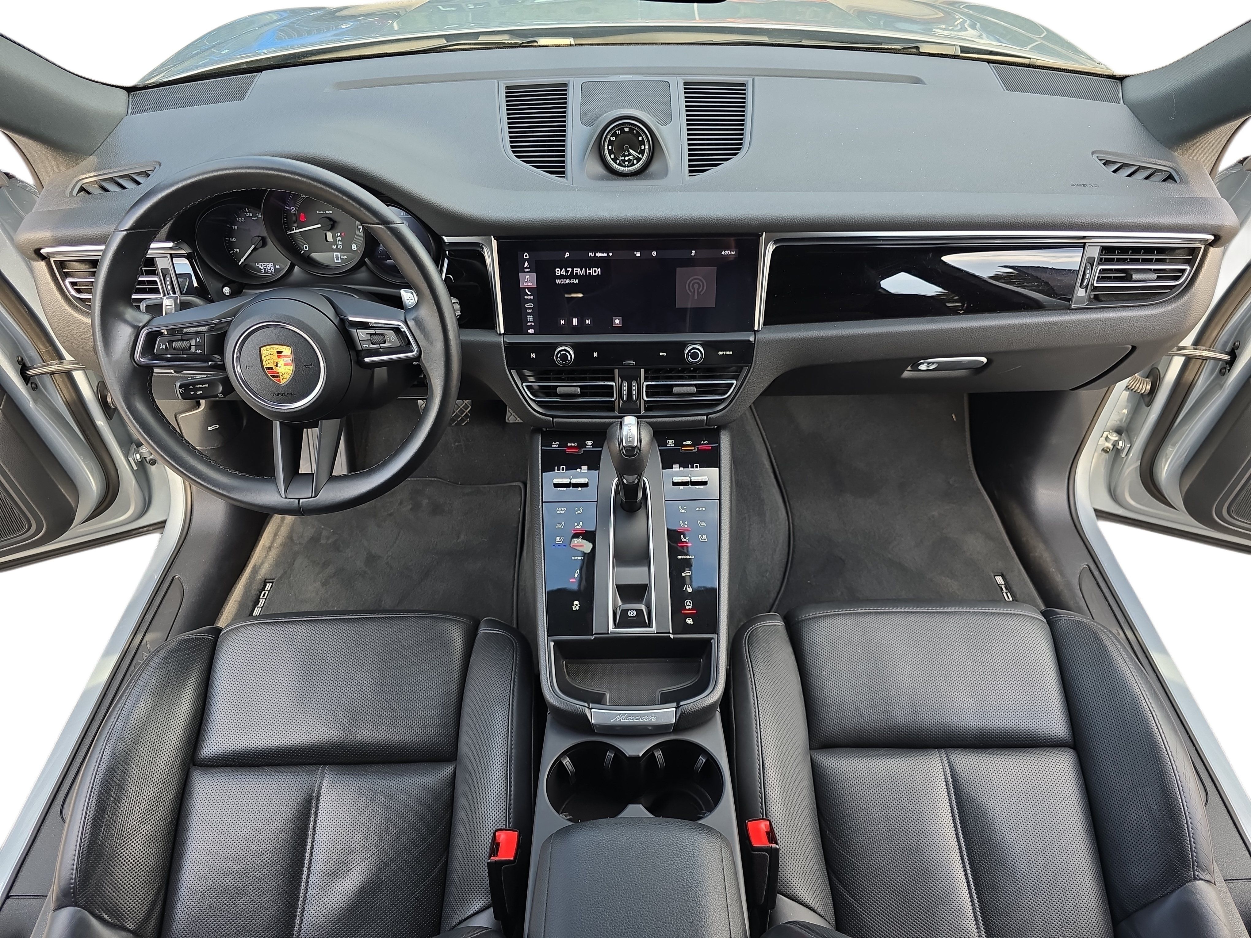 Used 2022 Porsche Macan AWD/4WD image 9