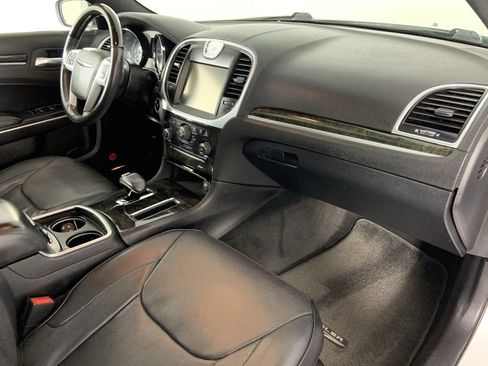 Used 2014 Chrysler 300 C w/ Beats Audio Group image 28