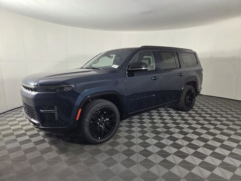 New 2026 Jeep Grand Wagoneer Limited AWD/4WD image 4