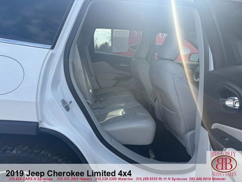 Used 2019 Jeep Cherokee Limited AWD/4WD image 13