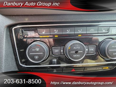 Used 2020 Volkswagen Atlas Cross Sport SEL image 15