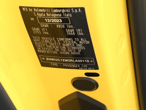 Used 2024 Lamborghini Revuelto AWD/4WD image 44