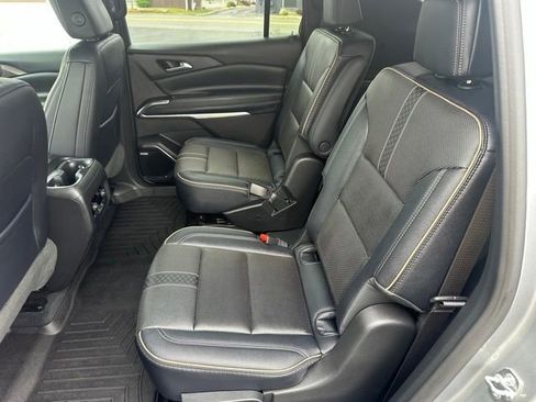 Used 2026 Chevrolet Traverse High Country AWD/4WD image 29