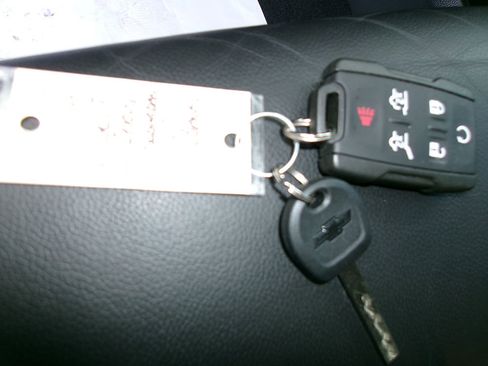 Used 2019 Chevrolet Suburban LT image 24