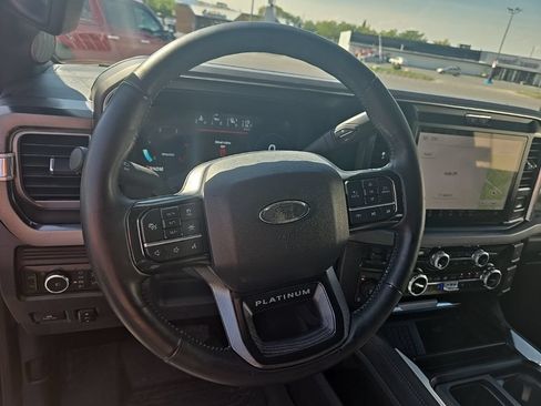 Used 2025 Ford F350 Platinum AWD/4WD image 13