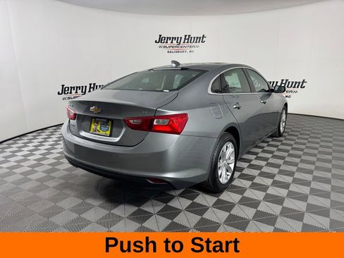 Used 2024 Chevrolet Malibu LT image 9