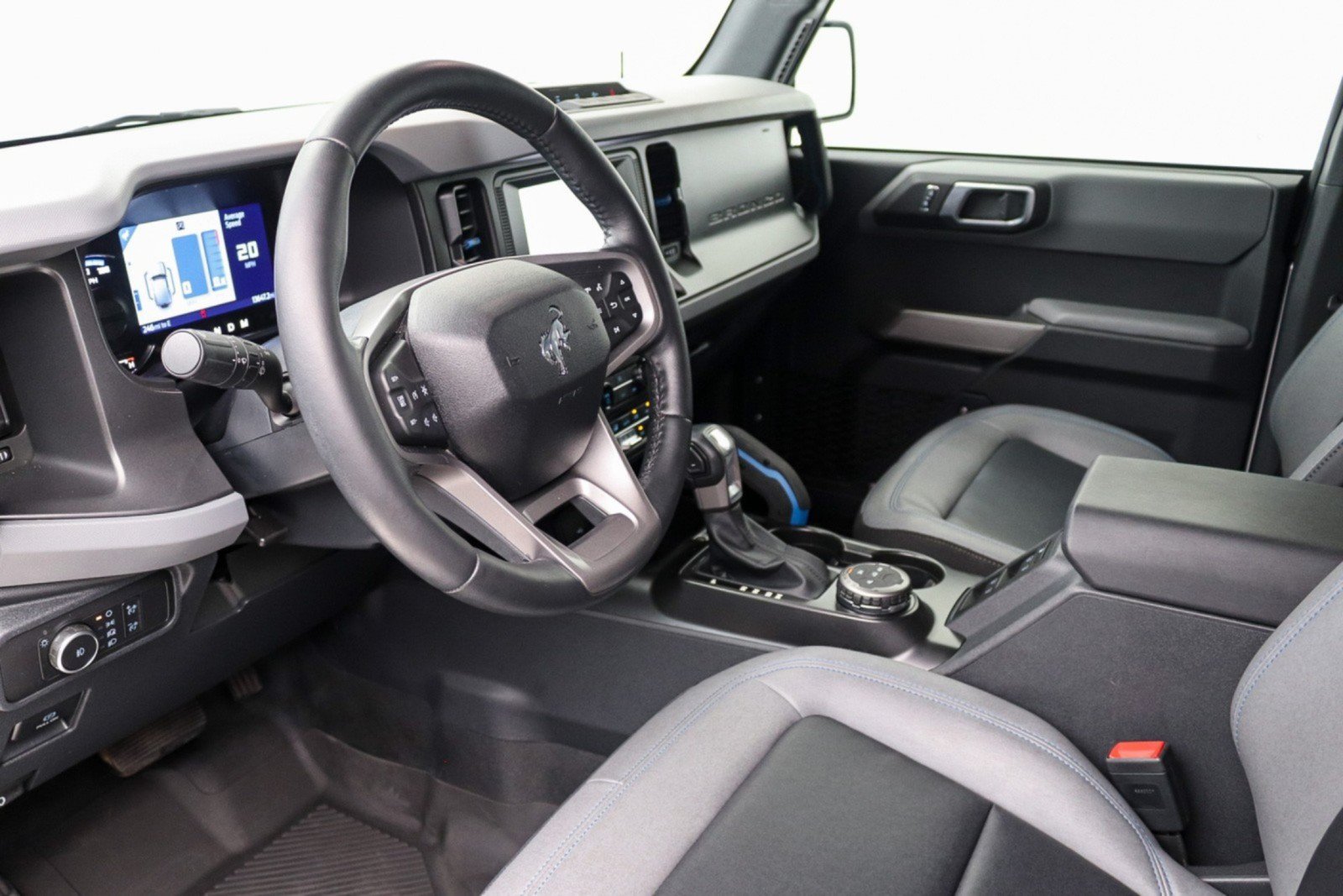 Used 2022 Ford Bronco Black Diamond AWD/4WD image 23