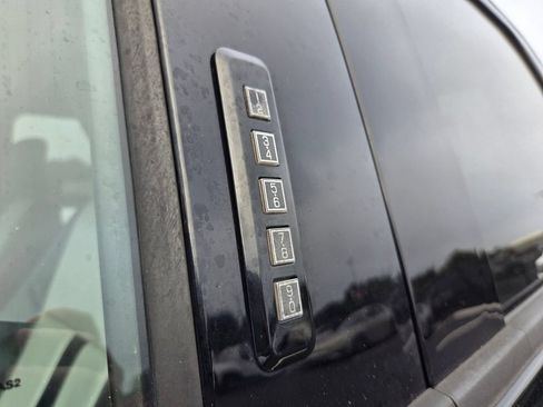 Used 2018 Ford F150 XLT w/ Equipment Group 302A Luxury RWD image 3