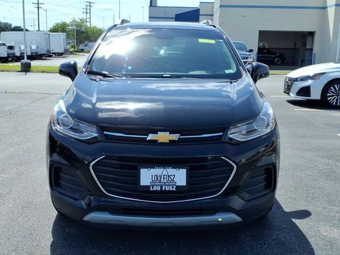 Used 2021 Chevrolet Trax LT w/ Driver Confidence Package FWD image 32