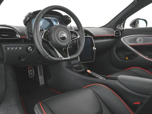 New 2025 McLaren Artura Spider image 9