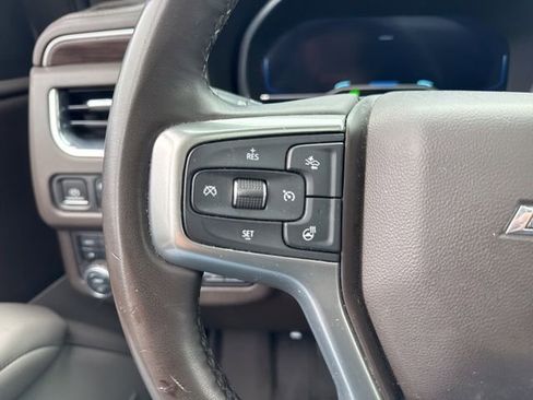 Used 2023 Chevrolet Tahoe Z71 w/ Z71 Off-Road Package AWD/4WD image 17