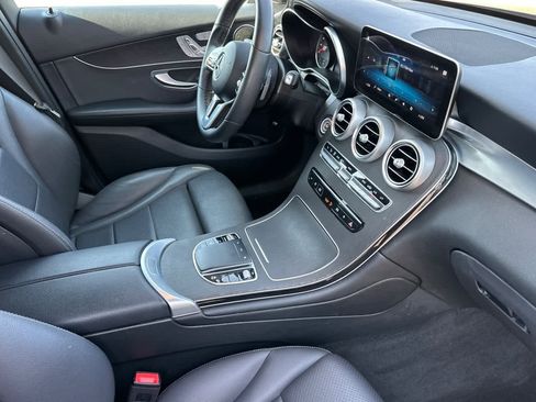 Used 2022 Mercedes-Benz GLC 300 image 17