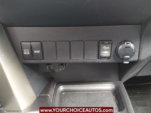 Used 2013 Toyota RAV4 XLE image 33