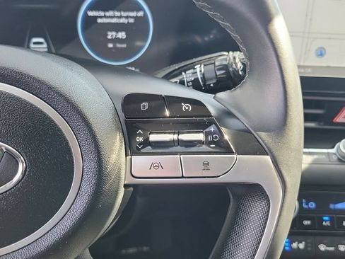 Certified 2023 Hyundai Elantra Limited FWD image 8