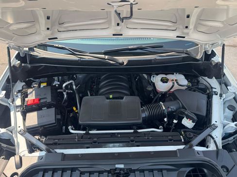 Used 2025 Chevrolet Silverado 1500 W/T RWD image 32