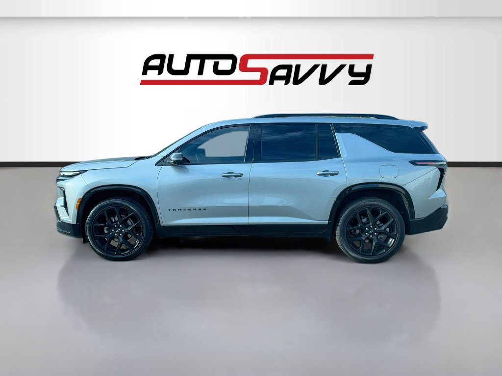 Used 2026 Chevrolet Traverse RS FWD image 4