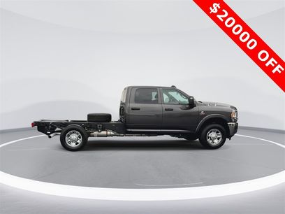 New 2024 RAM 3500 Tradesman w/ Chrome Appearance Group