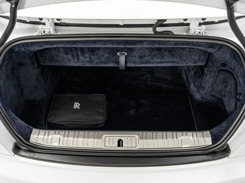 Used 2019 Rolls-Royce Dawn image 19