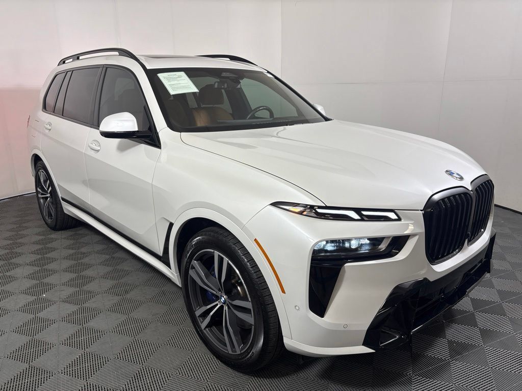Certified 2026 BMW X7 xDrive40i AWD/4WD image 4