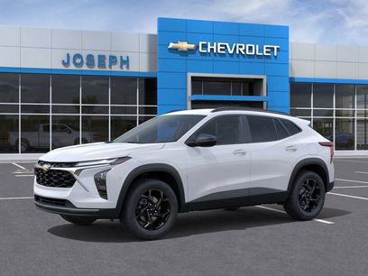 New 2026 Chevrolet Trax LT w/ Driver Confidence Package