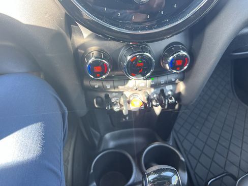 Used 2023 MINI Cooper S FWD image 10