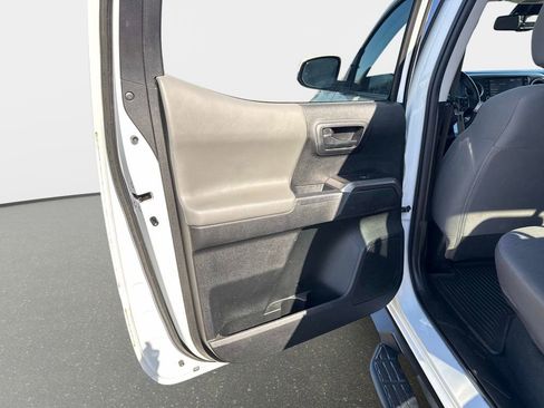 Used 2023 Toyota Tacoma SR5 image 11